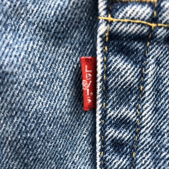 Levis Women's 550 Jeans Size 16 Relaxed Fit Vintage from Aug 2022 - Picture 10 of 13